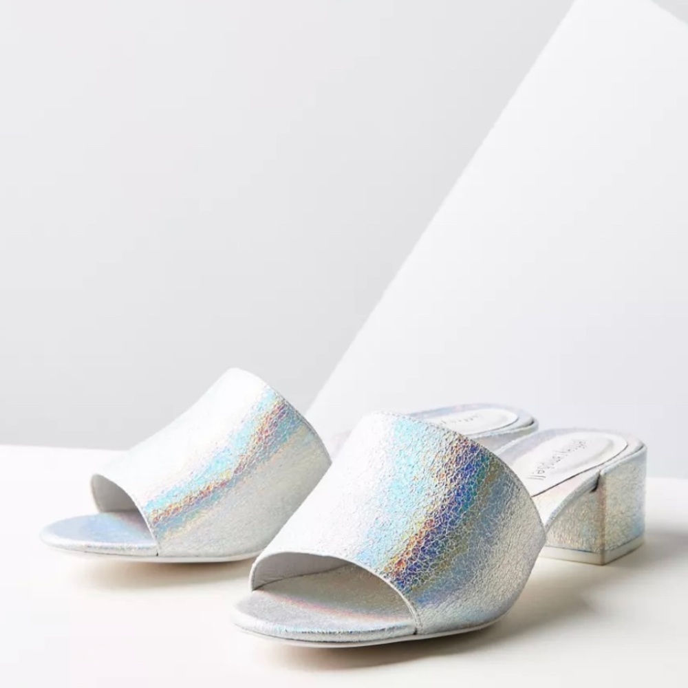 NWOT Jeffrey Campbell Beaton Mule. Sold out in stores